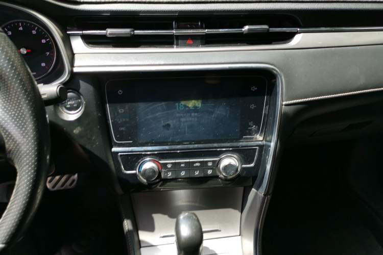 Used MG 6 2017 20T Automatic Luxury Smart Connect Version China V Standard Audio And AC Panel