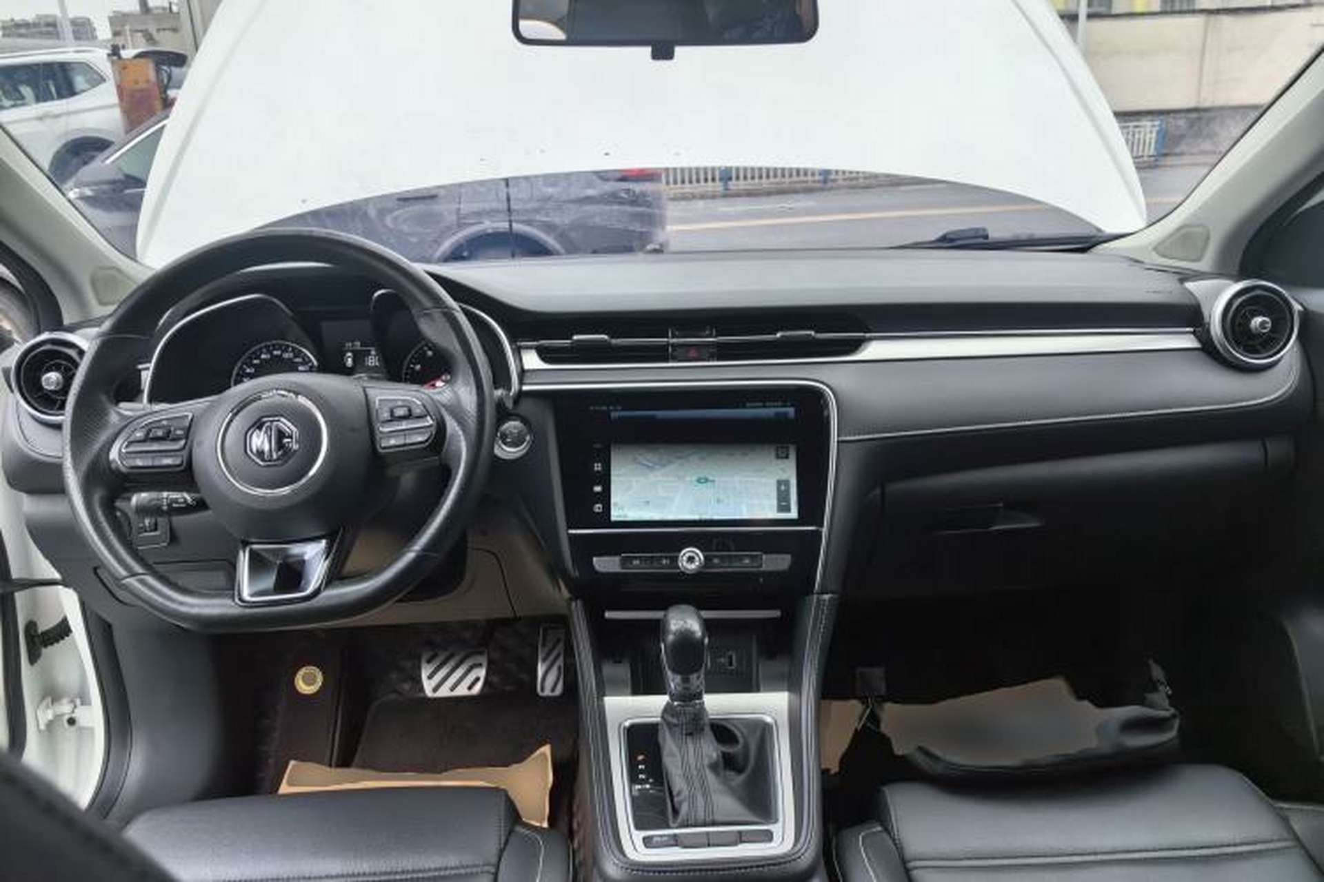 Used MG 6 2017 20T Automatic Prestige Internet Edition China V Standard Center Console