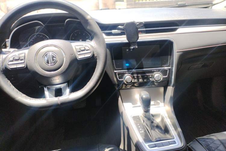 Used MG 6 2017 20T Automatic Elite Smart Connect Version China V Standard Center Console