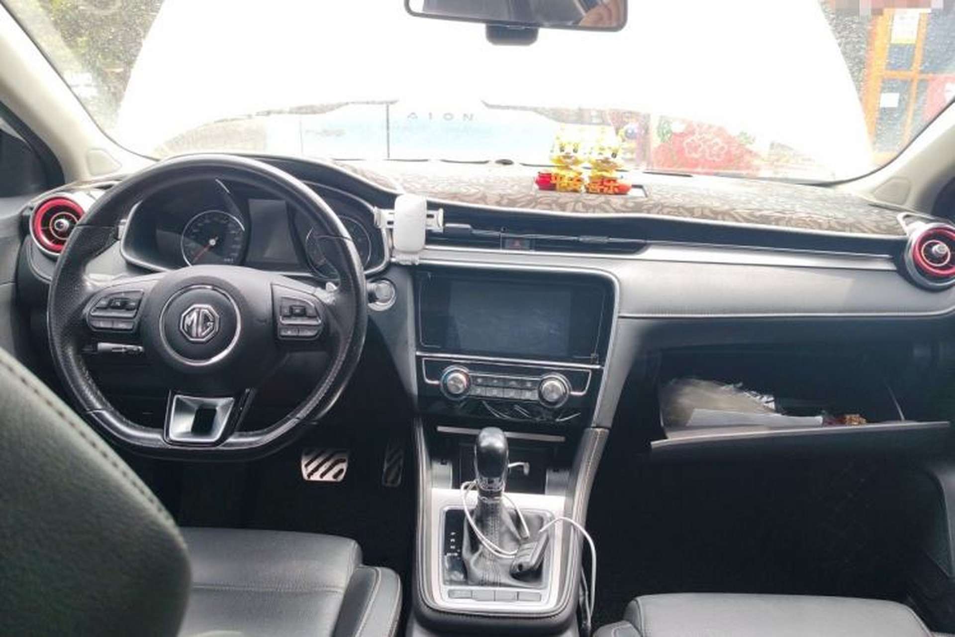 Used MG 6 2017 20T Automatic Luxury Smart Connect Version China V Standard Center Console