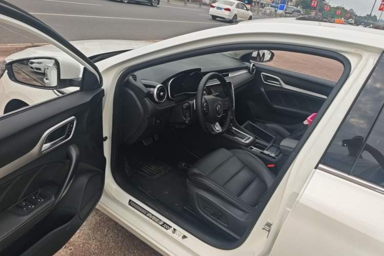 Used MG 6 2017 20T Automatic Luxury Smart Connect Version China V Standard Driver Seat