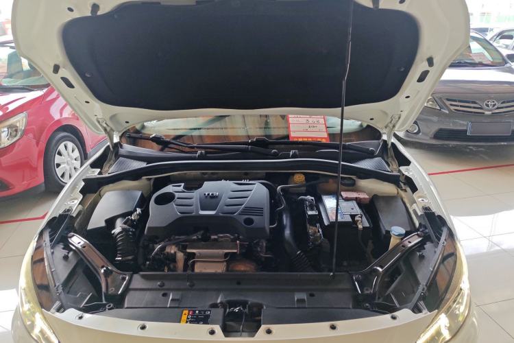 Used MG 6 2017 20T Automatic Luxury Smart Connect Version China V Standard Engine Bay