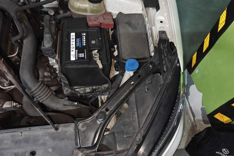 Used MG 6 2017 20T Manual Luxury Smart Connect Version China V Standard Engine Bay Left