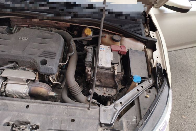 Used MG 6 2017 20T Manual Luxury Smart Connect Version China V Standard Engine Bay Left