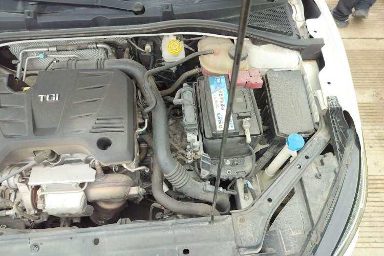 Used MG 6 2017 20T Automatic Luxury Smart Connect Version China V Standard Engine Bay Left