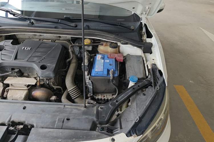 Used MG 6 2017 20T Manual Luxury Smart Connect Version China V Standard Engine Bay Left