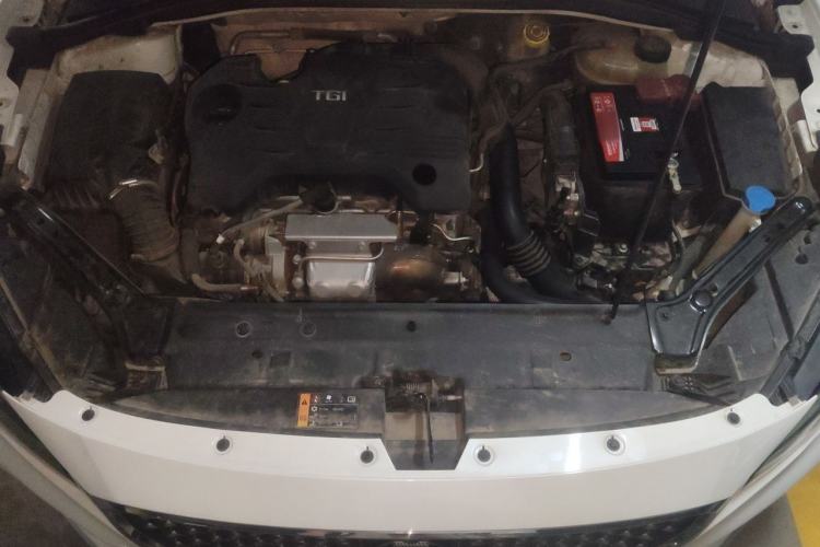 Used MG 6 2017 20T Automatic Luxury Smart Connect Version China V Standard Engine Bay