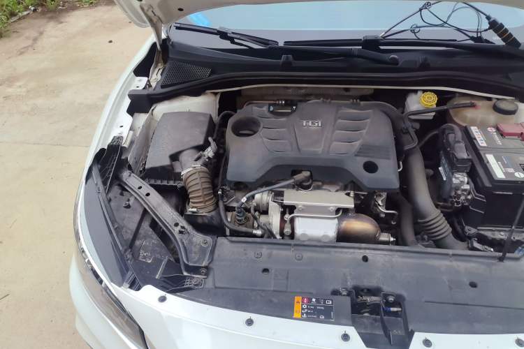 Used MG 6 2017 20T Automatic Luxury Smart Connect Version China V Standard Engine Bay Right