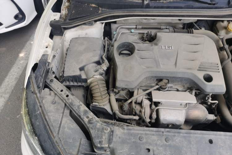 Used MG 6 2017 20T Automatic Luxury Smart Connect Version China V Standard Engine Bay Right