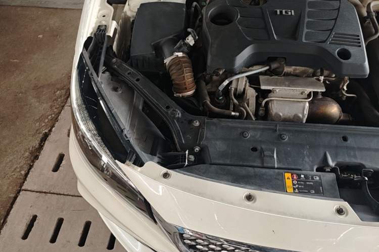 Used MG 6 2017 20T Automatic Elite Smart Connect Version China V Standard Engine Bay Right
