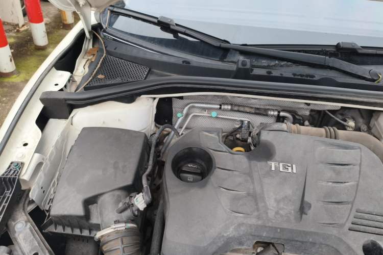 Used MG 6 2017 20T Automatic Luxury Smart Connect Version China V Standard Engine Bay Right