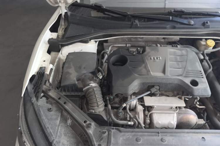 Used MG 6 2017 20T Automatic Luxury Smart Connect Version China V Standard Engine Bay Right