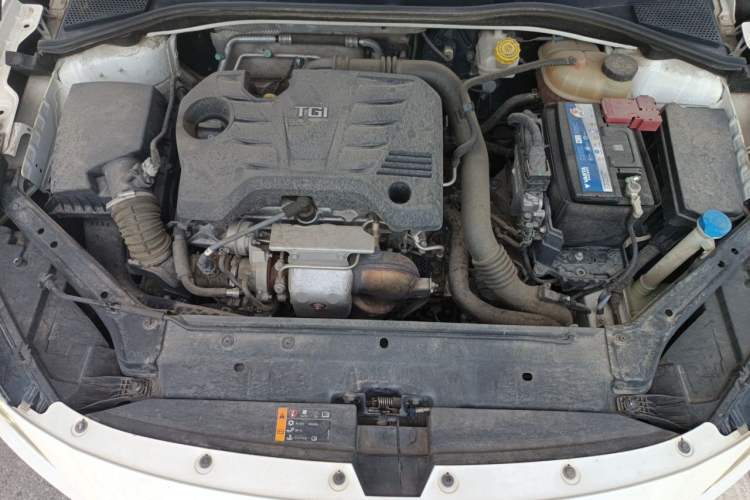 Used MG 6 2017 20T Automatic Luxury Smart Connect Version China V Standard Engine Bay