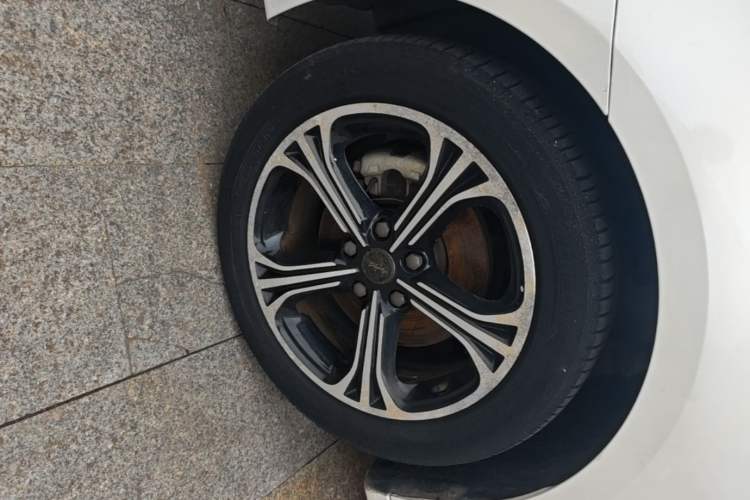 Used MG 6 2017 20T Automatic Luxury Smart Connect Version China V Standard Exterior 4