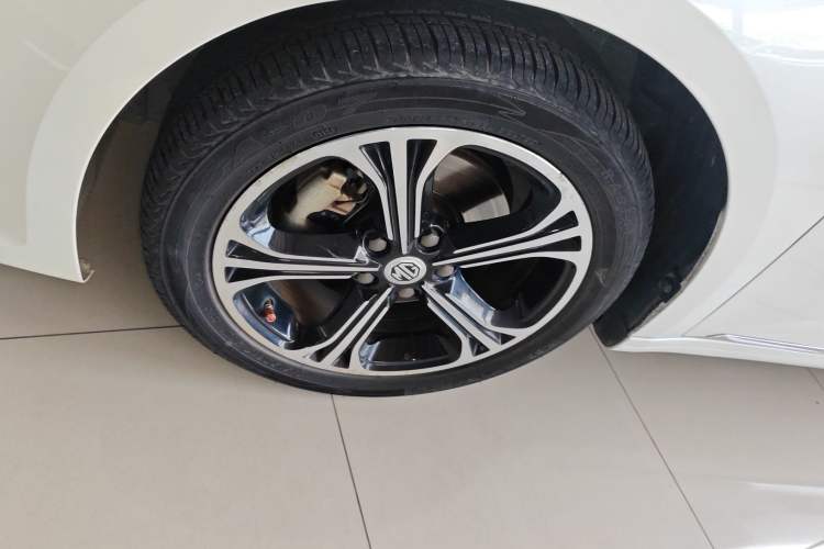 Used MG 6 2017 20T Automatic Luxury Smart Connect Version China V Standard Exterior 4