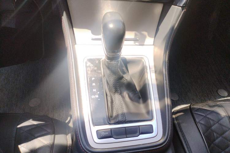 Used MG 6 2017 20T Automatic Elite Smart Connect Version China V Standard Gear Lever