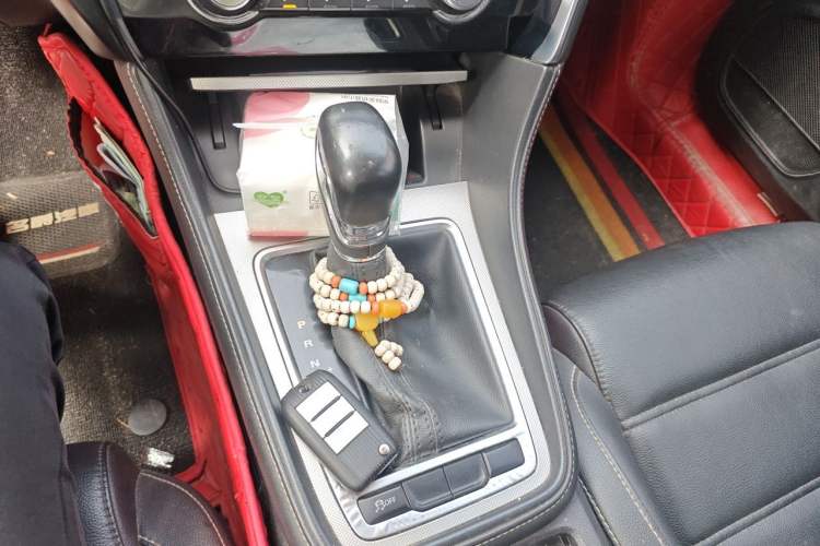 Used MG 6 2017 20T Automatic Luxury Smart Connect Version China V Standard Gear Lever