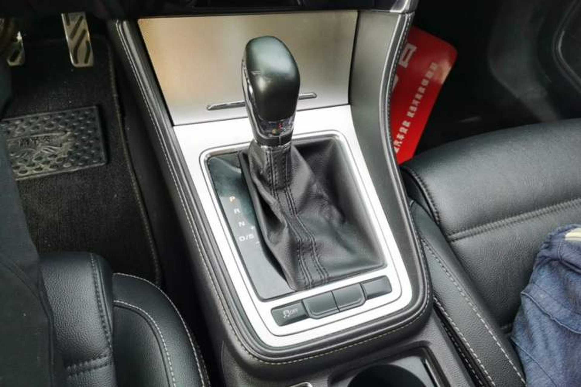 Used MG 6 2017 20T Automatic Luxury Smart Connect Version China V Standard Gear Lever