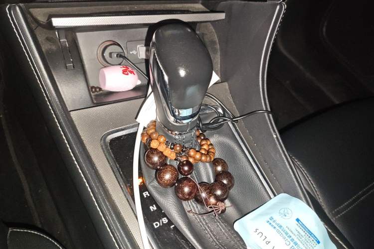 Used MG 6 2017 20T Automatic Luxury Smart Connect Version China V Standard Gear Lever
