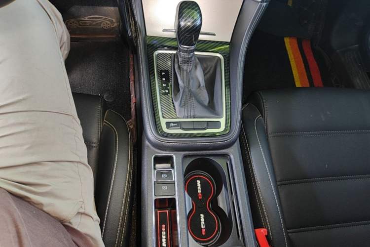 Used MG 6 2017 20T Automatic Luxury Smart Connect Version China V Standard Gear Lever