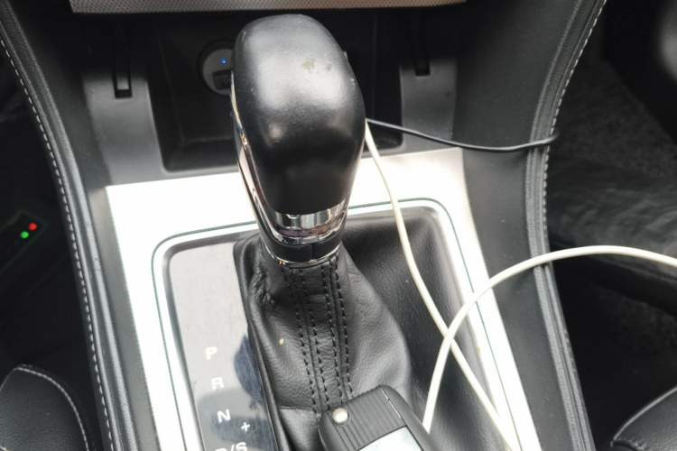 Used MG 6 2017 20T Automatic Luxury Smart Connect Version China V Standard Gear Lever