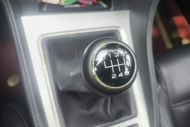 Used MG 6 2017 20T Manual Luxury Smart Connect Version China V Standard Gear Lever