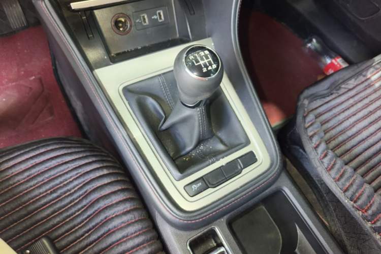 Used MG 6 2017 20T Manual Elite Smart Connect Version China V Standard Gear Lever