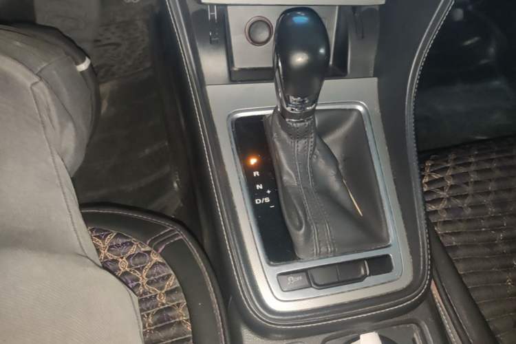 Used MG 6 2017 20T Automatic Prestige Internet Edition China V Standard Gear Lever