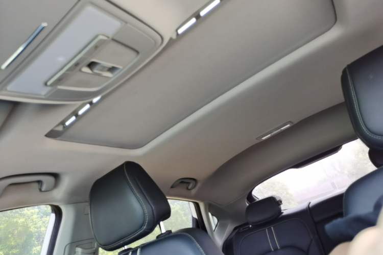 Used MG 6 2017 20T Automatic Luxury Smart Connect Version China V Standard Headliner
