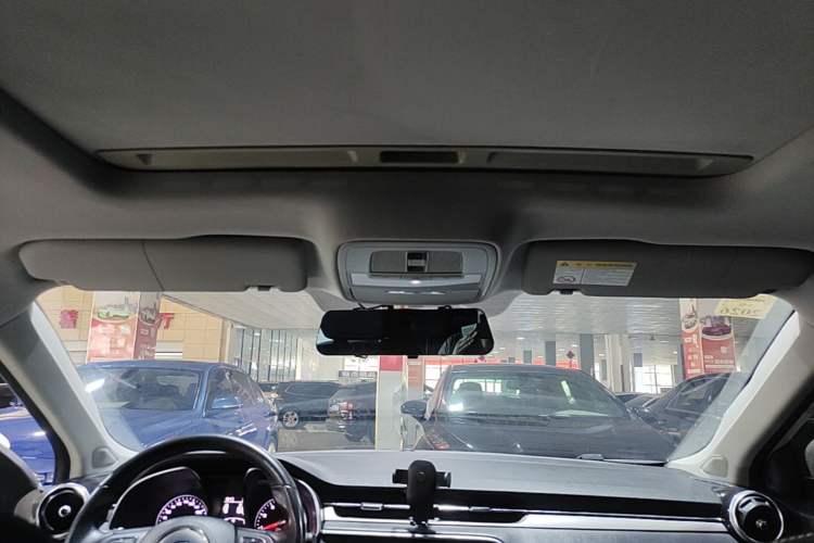 Used MG 6 2017 20T Automatic Luxury Smart Connect Version China V Standard Headliner