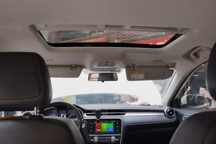 Used MG 6 2017 20T Manual Luxury Smart Connect Version China V Standard Headliner