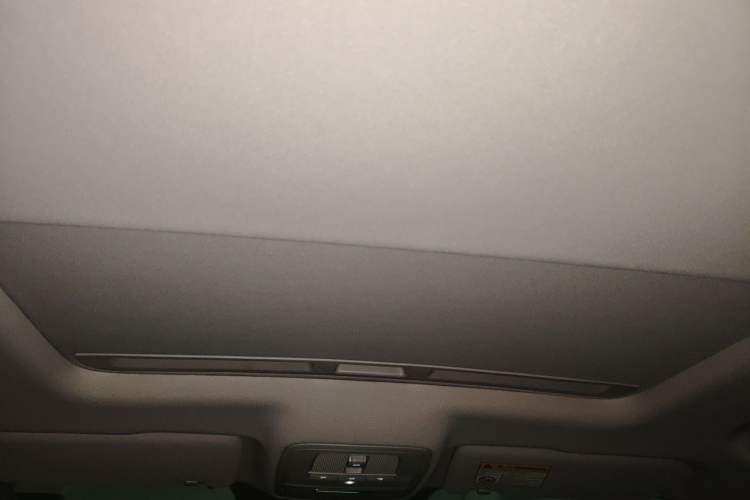 Used MG 6 2017 20T Automatic Luxury Smart Connect Version China V Standard Headliner