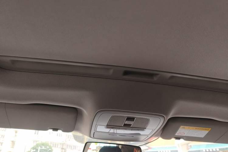 Used MG 6 2017 20T Automatic Luxury Smart Connect Version China V Standard Headliner