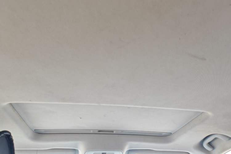 Used MG 6 2017 20T Automatic Luxury Smart Connect Version China V Standard Headliner