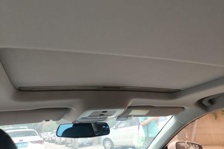 Used MG 6 2017 20T Automatic Luxury Smart Connect Version China V Standard Headliner
