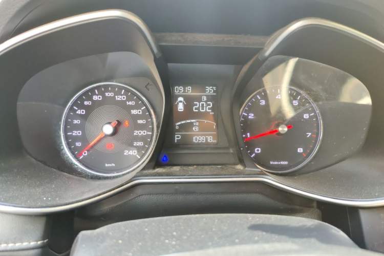 Used MG 6 2017 20T Automatic Luxury Smart Connect Version China V Standard Instrument Cluster