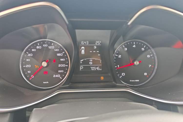 Used MG 6 2017 20T Automatic Luxury Smart Connect Version China V Standard Instrument Cluster
