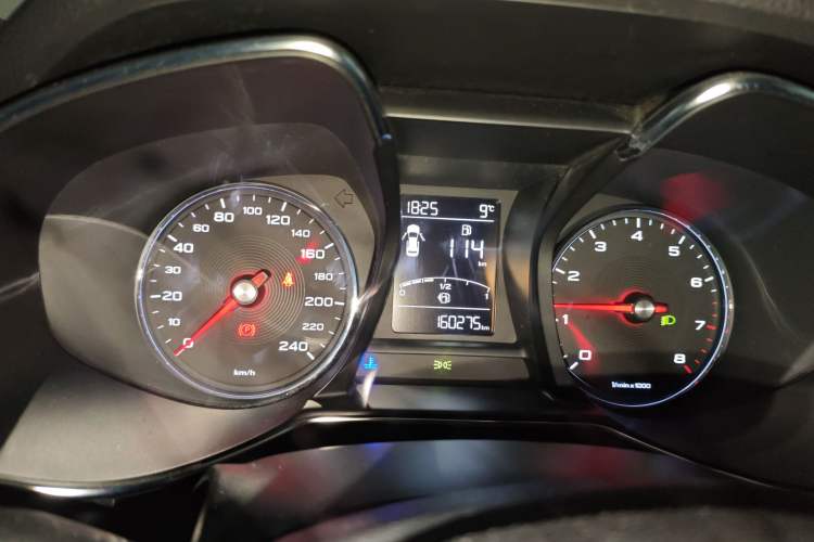 Used MG 6 2017 20T Manual Luxury Smart Connect Version China V Standard Instrument Cluster
