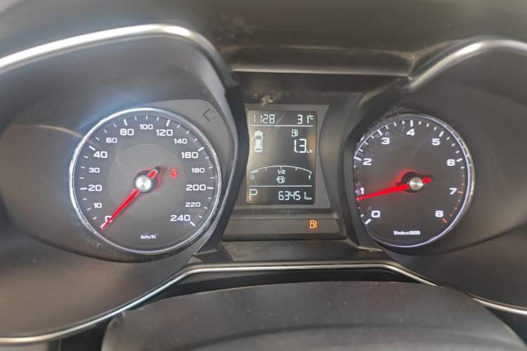Used MG 6 2017 20T Automatic Elite Smart Connect Version China V Standard Instrument Cluster