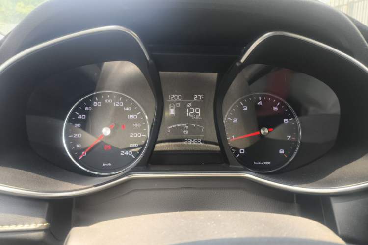 Used MG 6 2017 20T Manual Luxury Smart Connect Version China V Standard Instrument Cluster