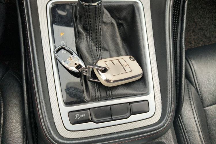 Used MG 6 2017 20T Automatic Elite Smart Connect Version China V Standard Interior 1
