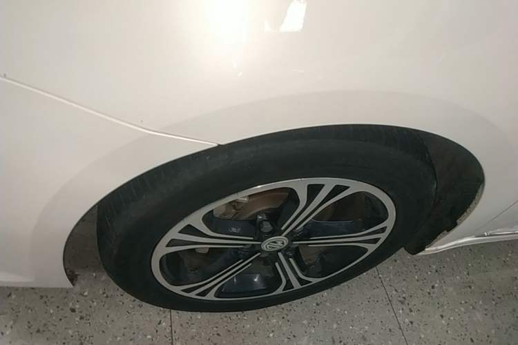 Used MG 6 2017 20T Automatic Luxury Smart Connect Version China V Standard Left Front Wheel Hub