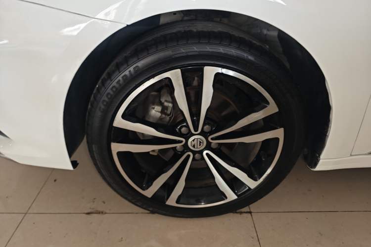 Used MG 6 2017 20T Automatic Trophy Prestige Internet Edition China V Standard Left Front Wheel Hub