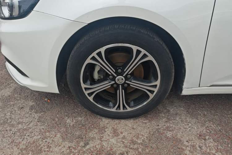 Used MG 6 2017 20T Automatic Luxury Smart Connect Version China V Standard Left Front Wheel Hub