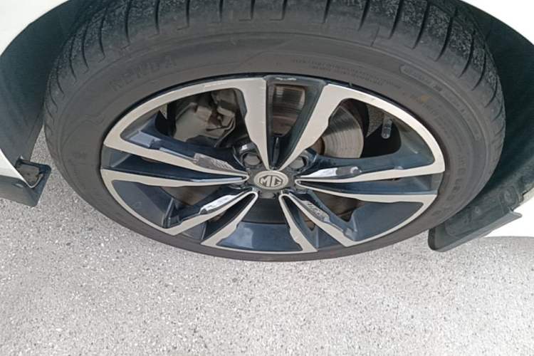 Used MG 6 2017 20T Automatic Trophy Prestige Internet Edition China V Standard Left Front Wheel Hub