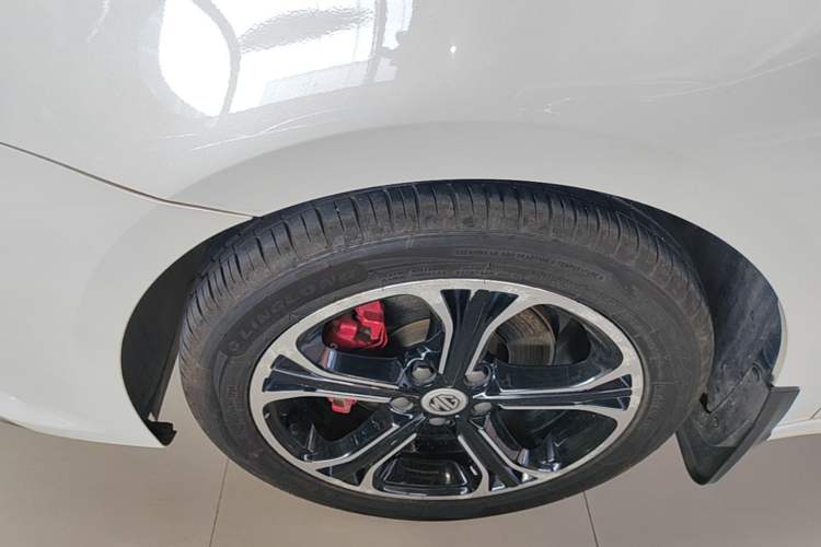 Used MG 6 2017 20T Automatic Luxury Smart Connect Version China V Standard Left Front Wheel Hub