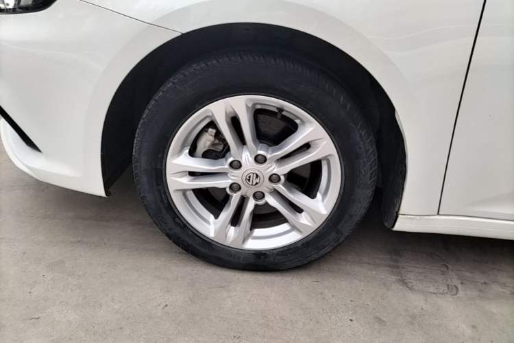 Used MG 6 2017 20T Automatic Elite Smart Connect Version China V Standard Left Front Wheel Hub