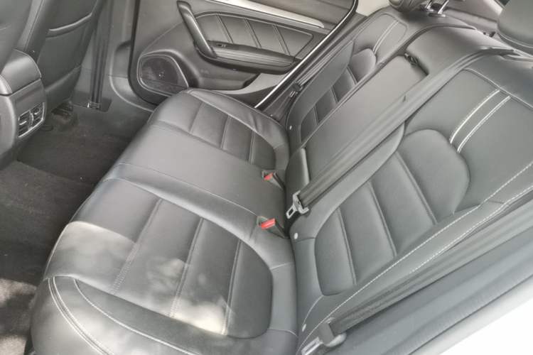 Used MG 6 2017 20T Automatic Luxury Smart Connect Version China V Standard Left Rear Seat