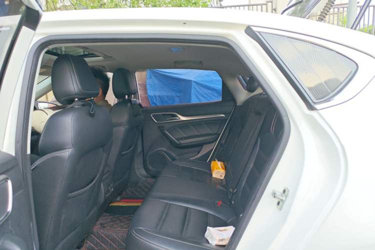Used MG 6 2017 20T Automatic Luxury Smart Connect Version China V Standard Left Rear Seat