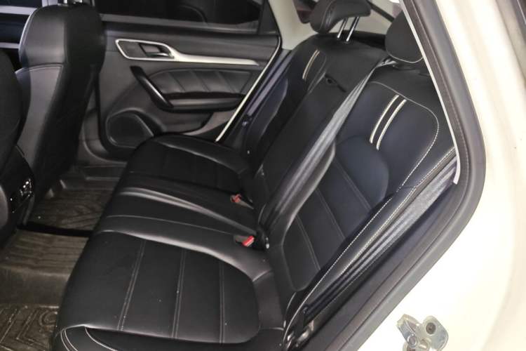 Used MG 6 2017 20T Manual Luxury Smart Connect Version China V Standard Left Rear Seat